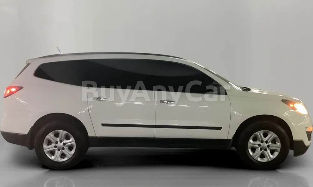 Vehicle photo 3