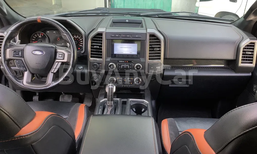 Vehicle photo 8