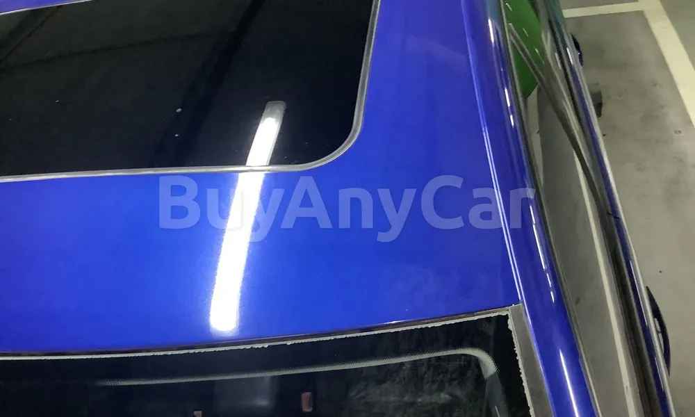 Vehicle photo 5