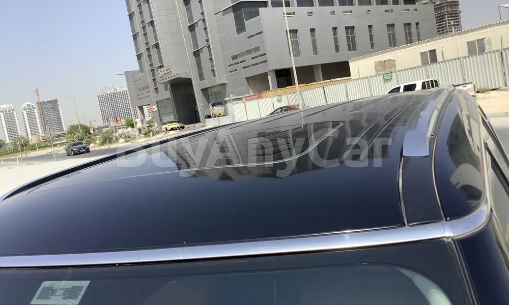 Vehicle photo 5