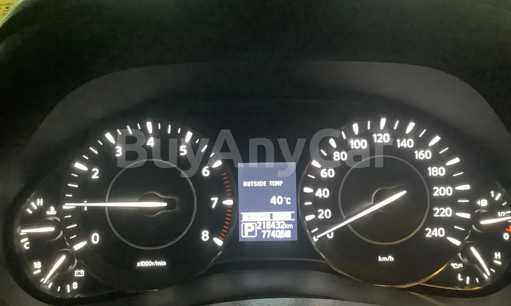Vehicle photo 7