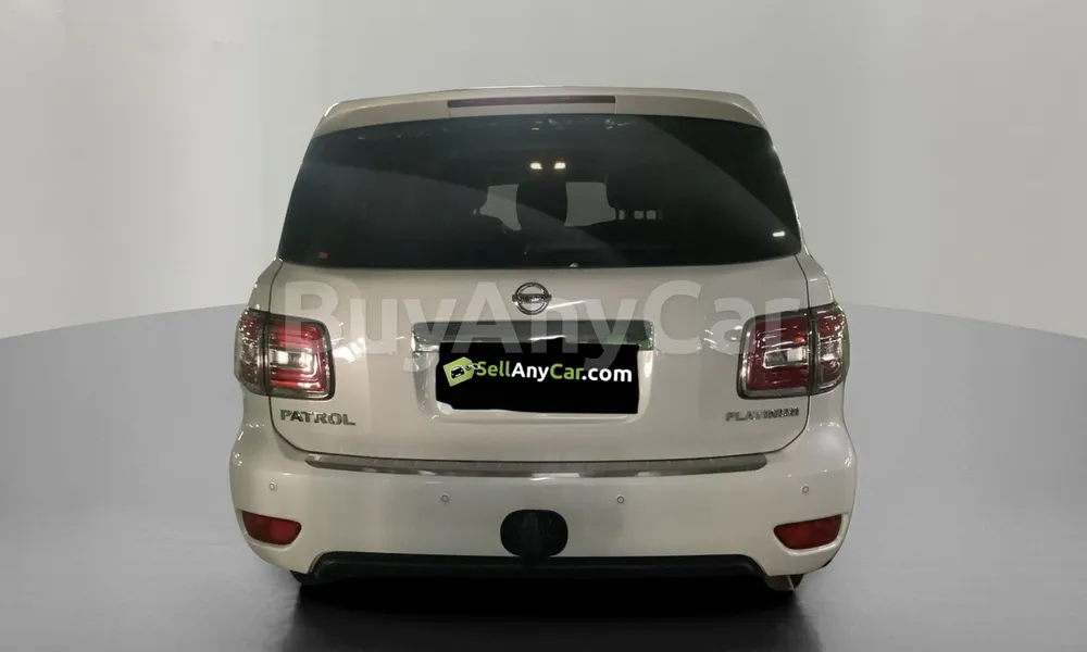 Vehicle photo 2