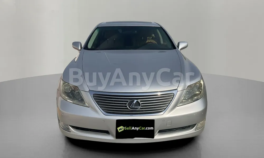Vehicle photo 1