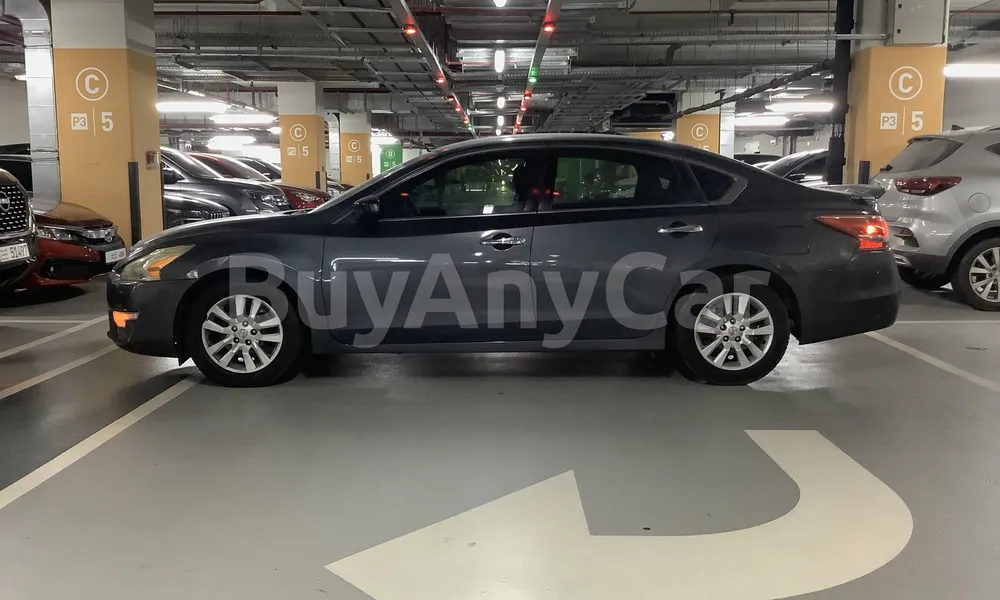 Vehicle photo 4
