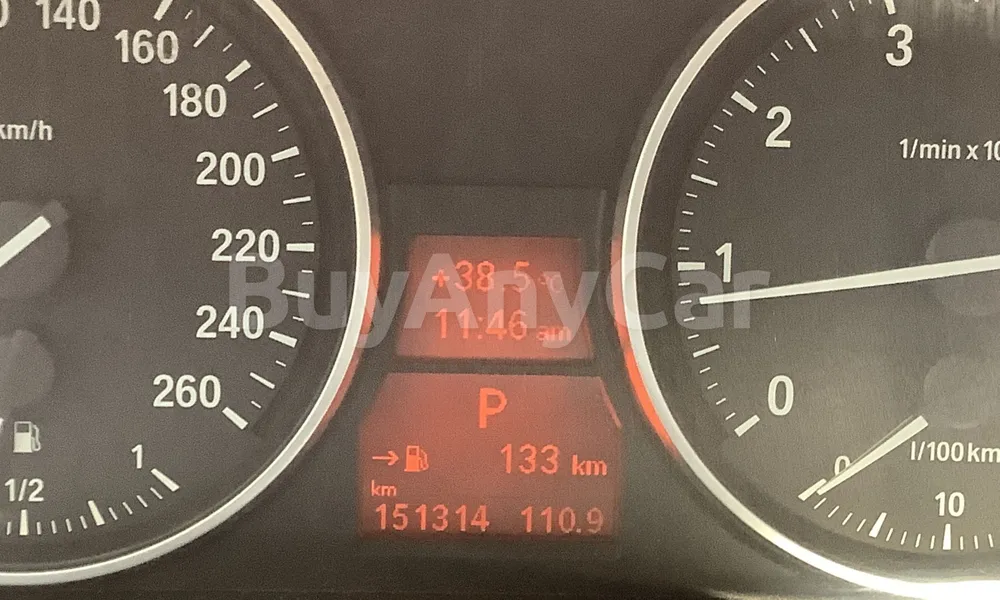 Vehicle photo 7
