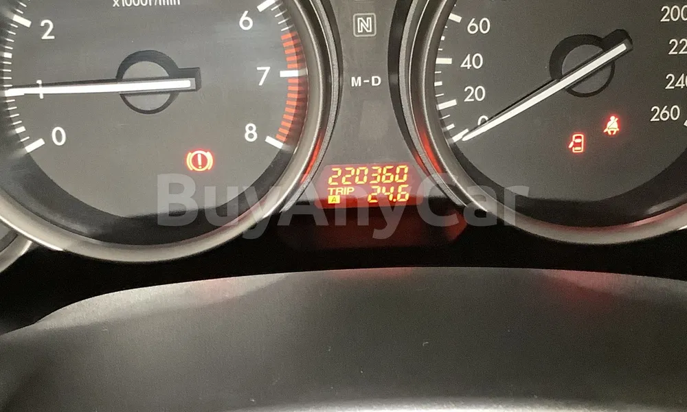 Vehicle photo 7