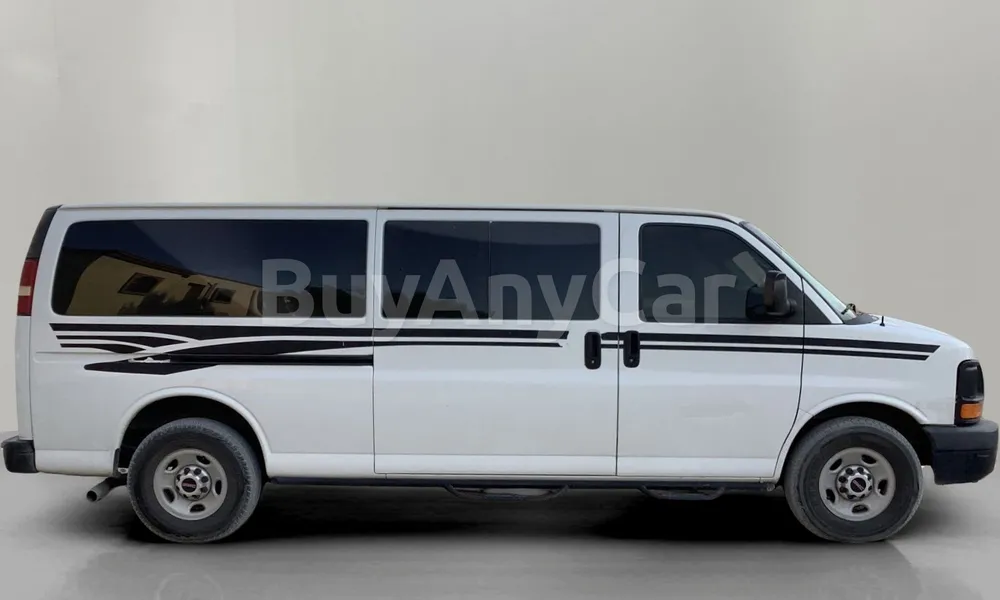Vehicle photo 3
