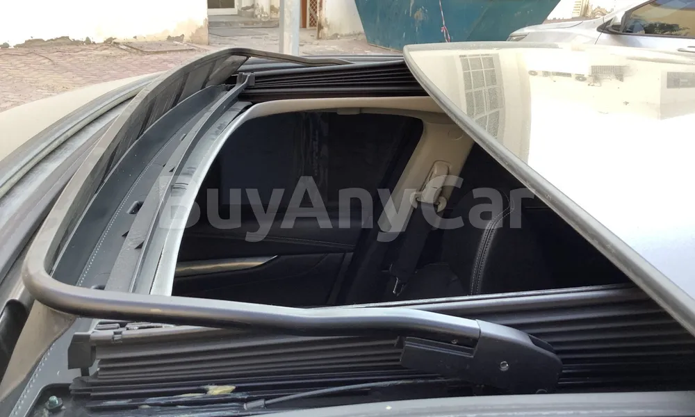 Vehicle photo 5