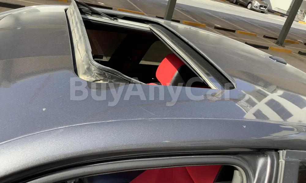Vehicle photo 9