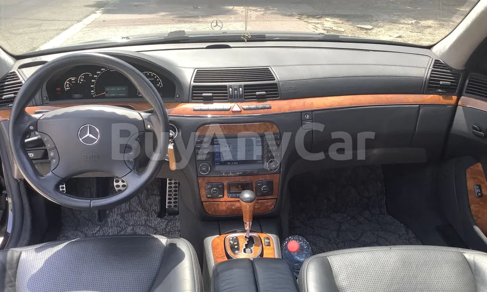 Vehicle photo 8