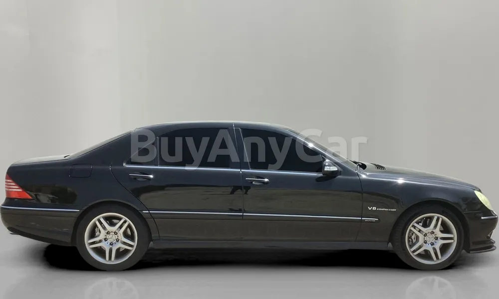 Vehicle photo 3