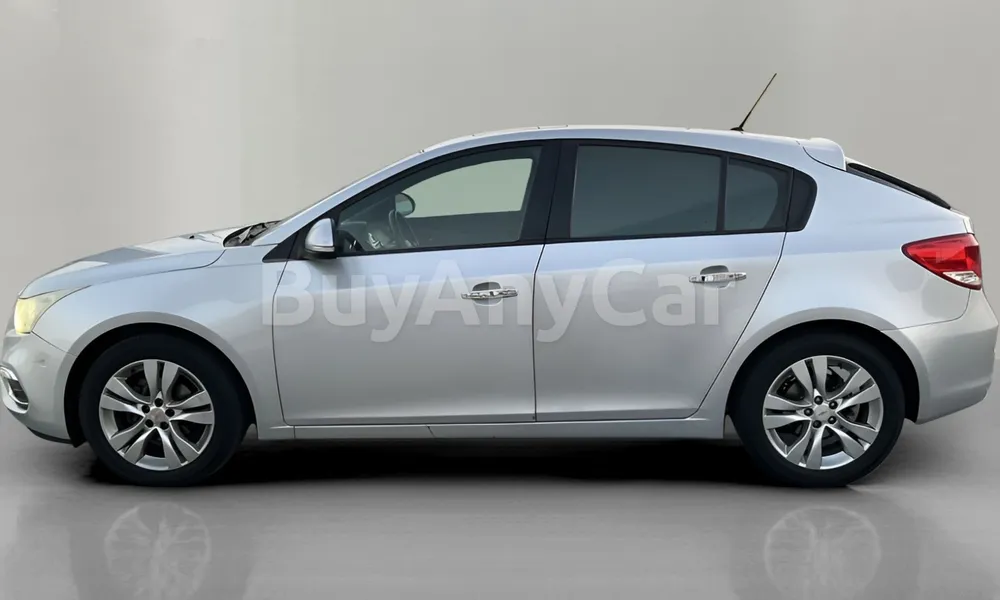 Vehicle photo 4