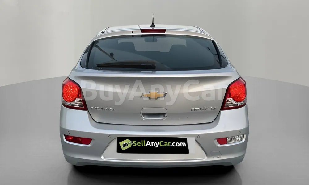 Vehicle photo 2