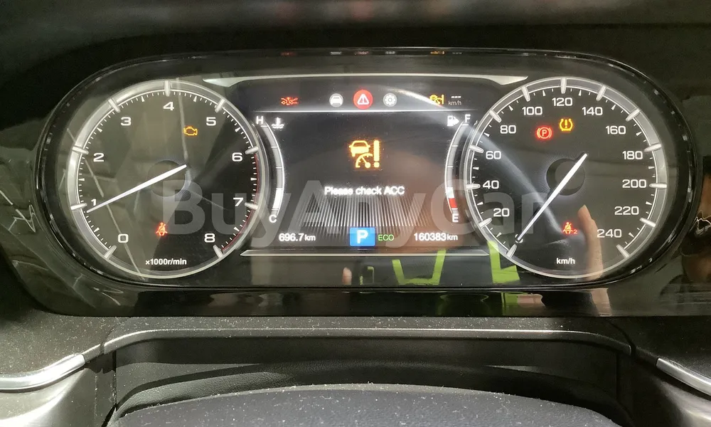 Vehicle photo 8