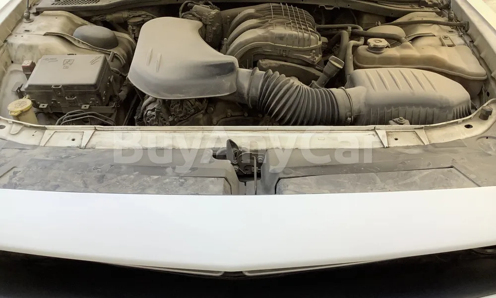 Vehicle photo 6