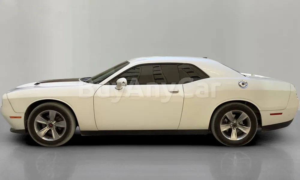 Vehicle photo 4
