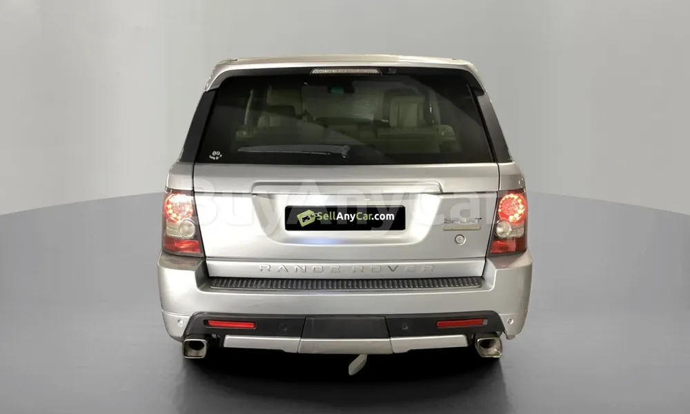 Vehicle photo 2
