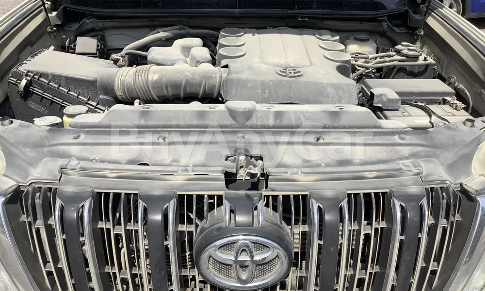 Vehicle photo 9