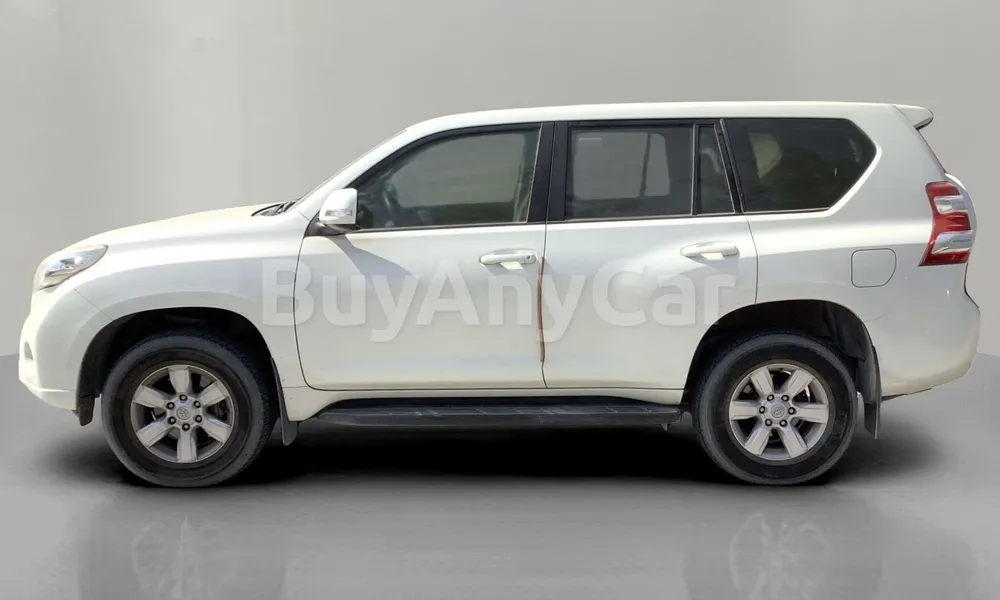 Vehicle photo 3