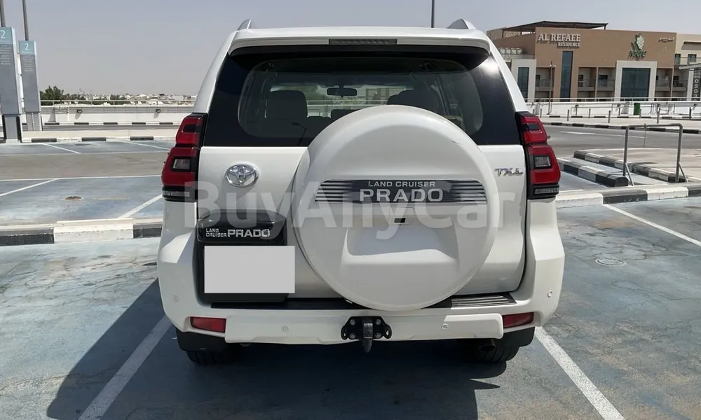 Vehicle photo 2