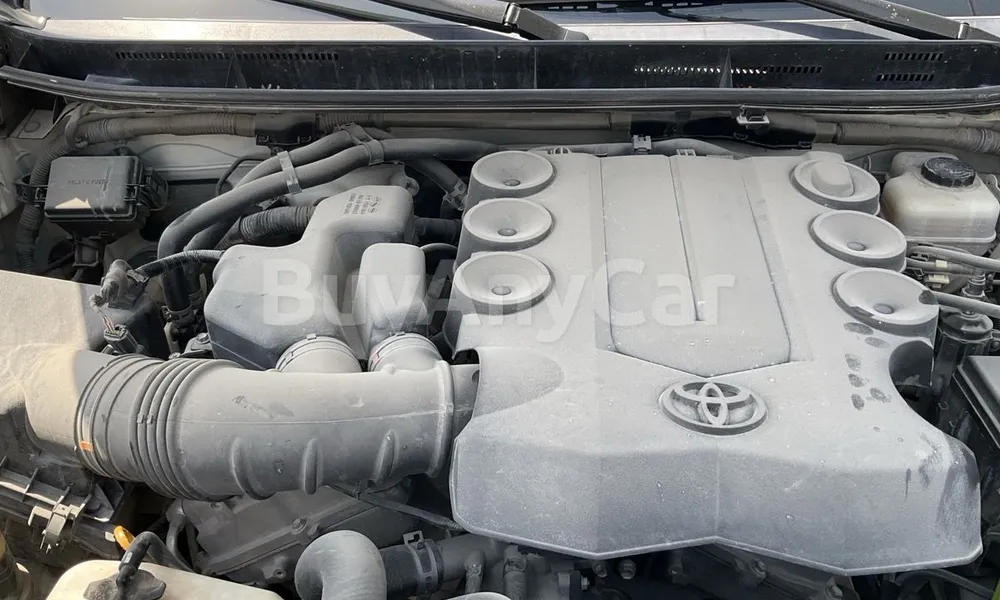 Vehicle photo 6