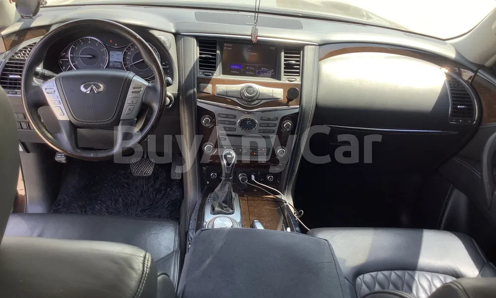 Vehicle photo 11