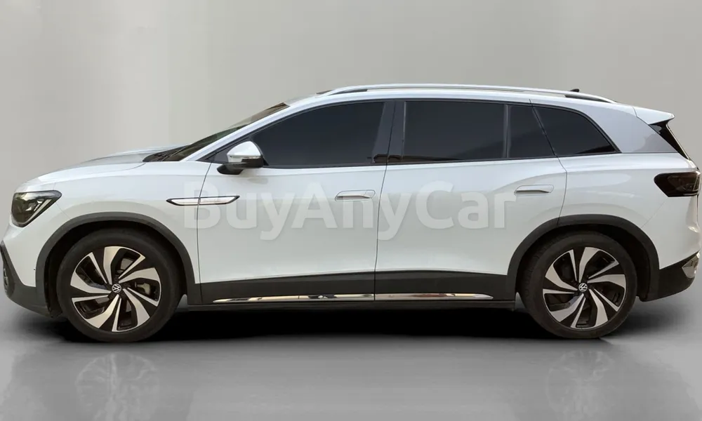 Vehicle photo 4