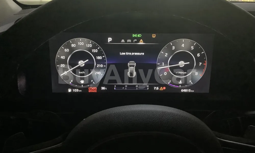 Vehicle photo 7