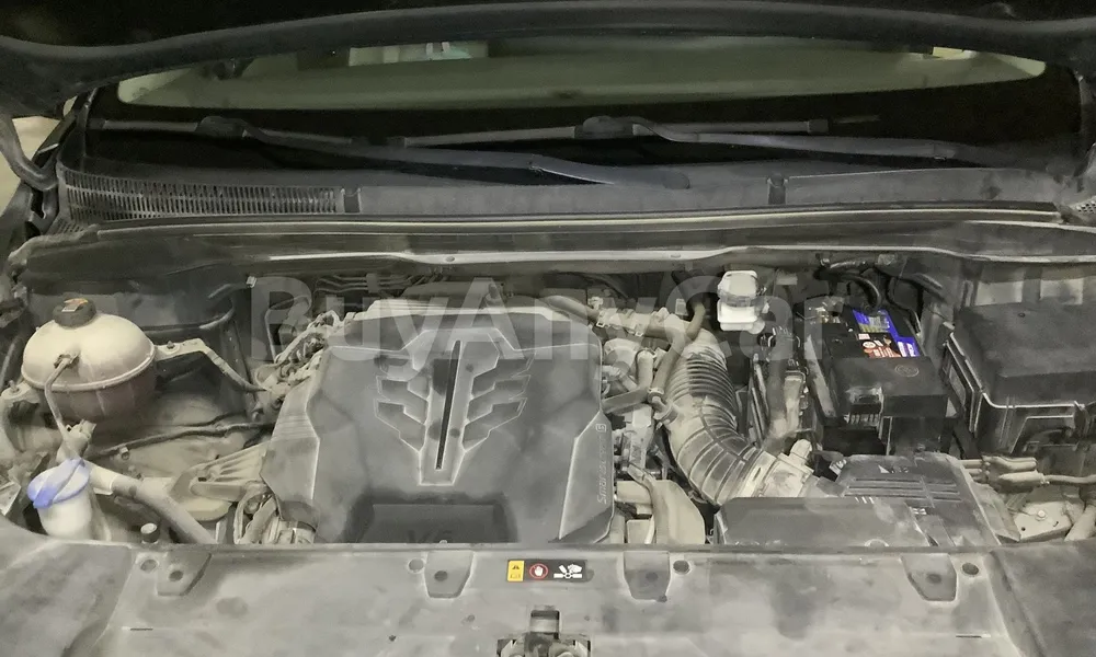 Vehicle photo 6