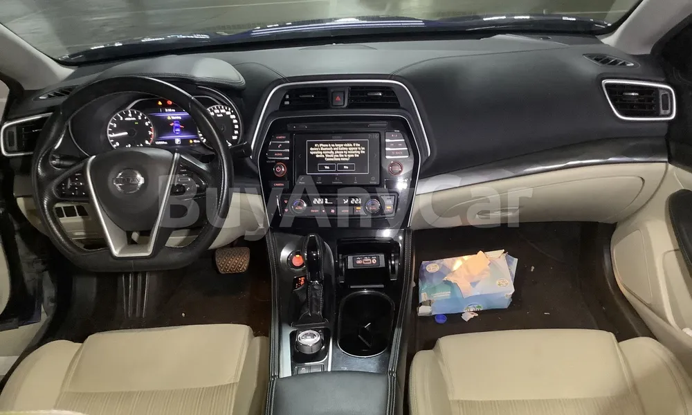 Vehicle photo 7