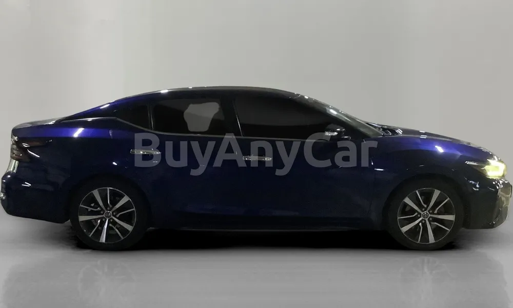 Vehicle photo 3