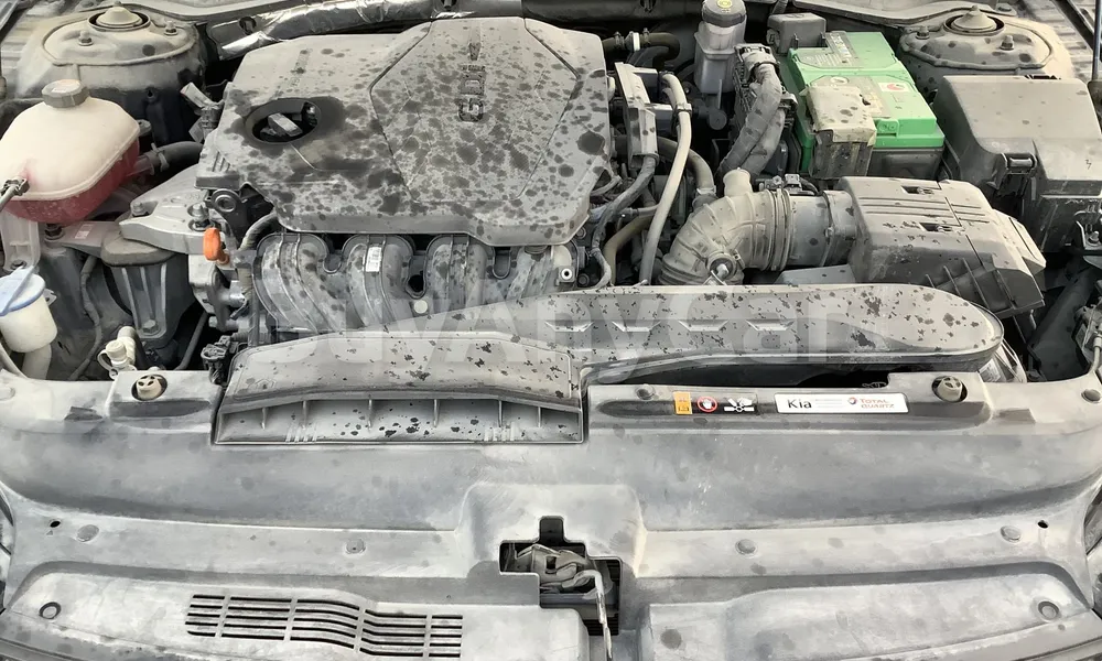 Vehicle photo 6