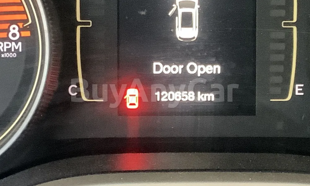 Vehicle photo 7