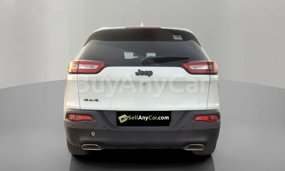 Vehicle photo 2