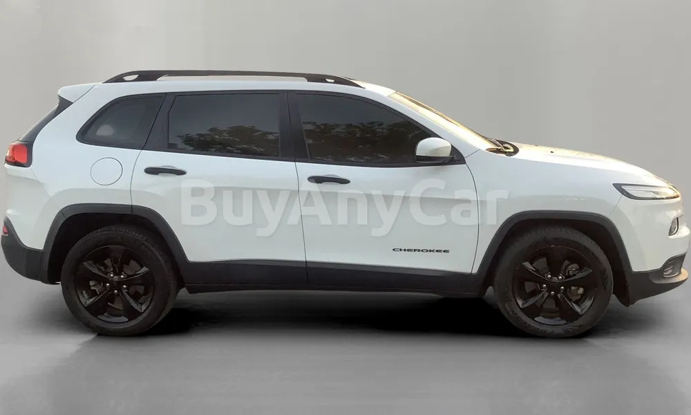 Vehicle photo 3