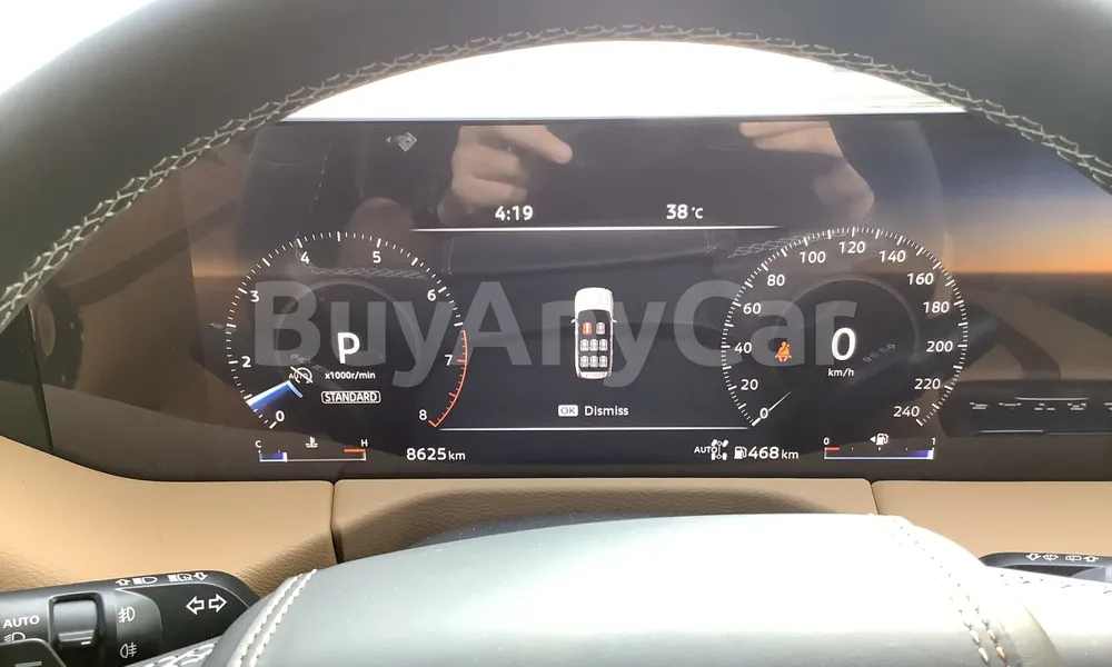 Vehicle photo 6