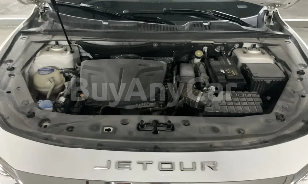 Vehicle photo 6