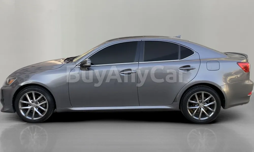 Vehicle photo 5
