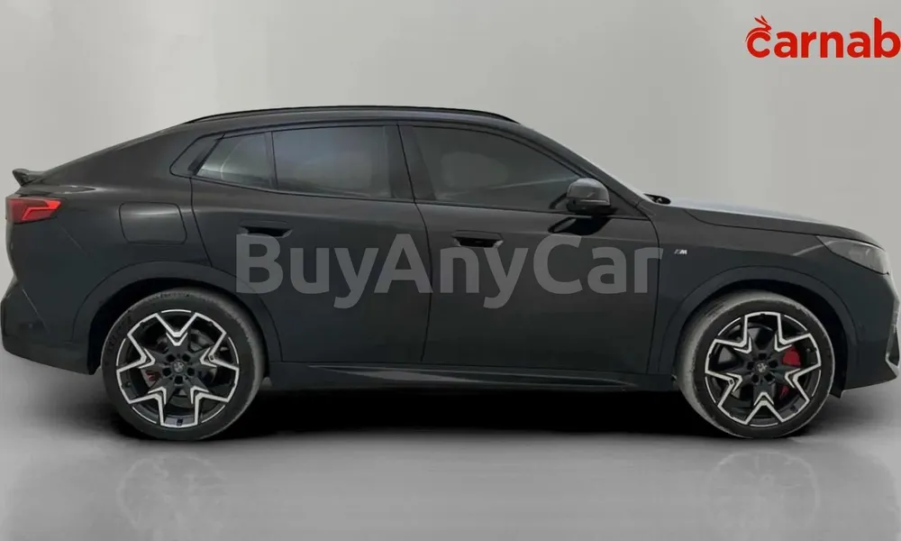 Vehicle photo 3