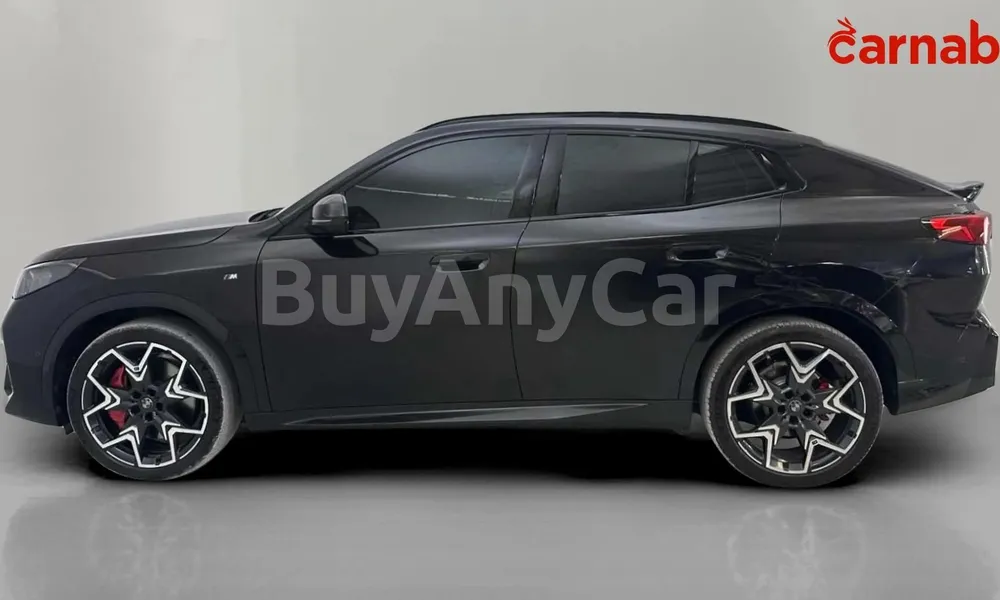 Vehicle photo 5