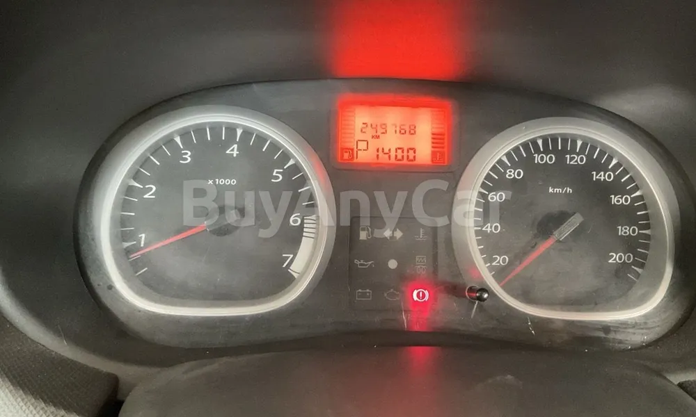 Vehicle photo 7