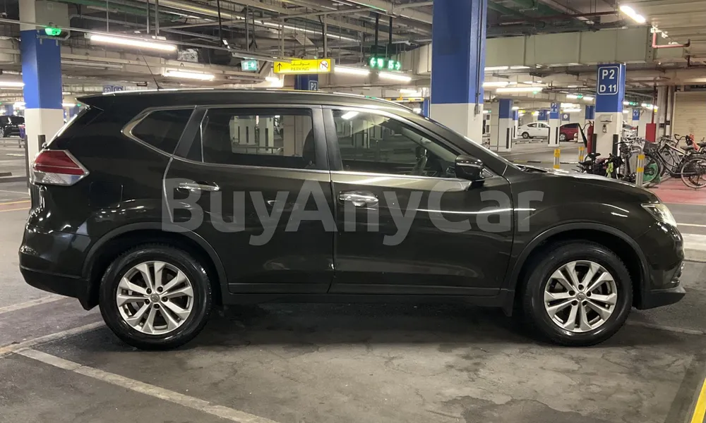 Vehicle photo 4