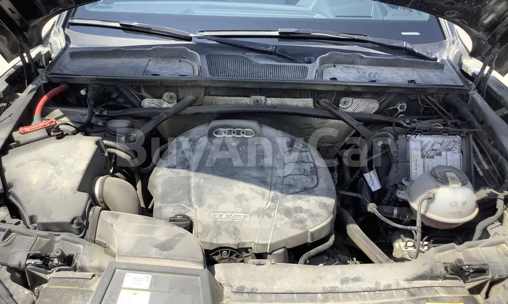 Vehicle photo 7