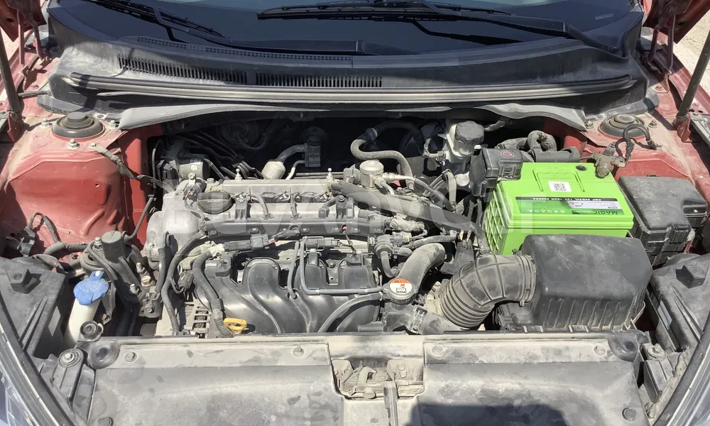 Vehicle photo 6