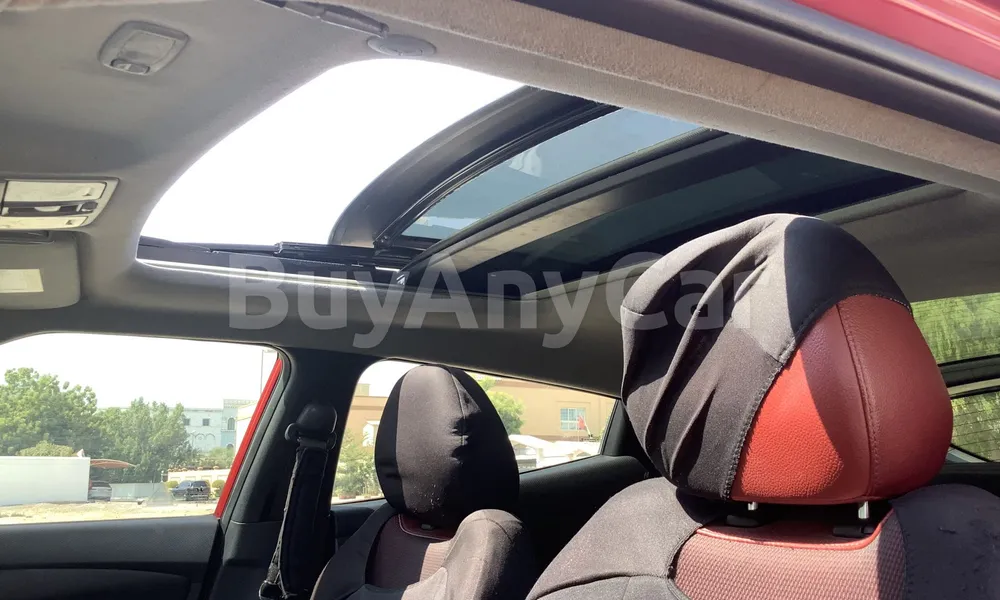 Vehicle photo 9