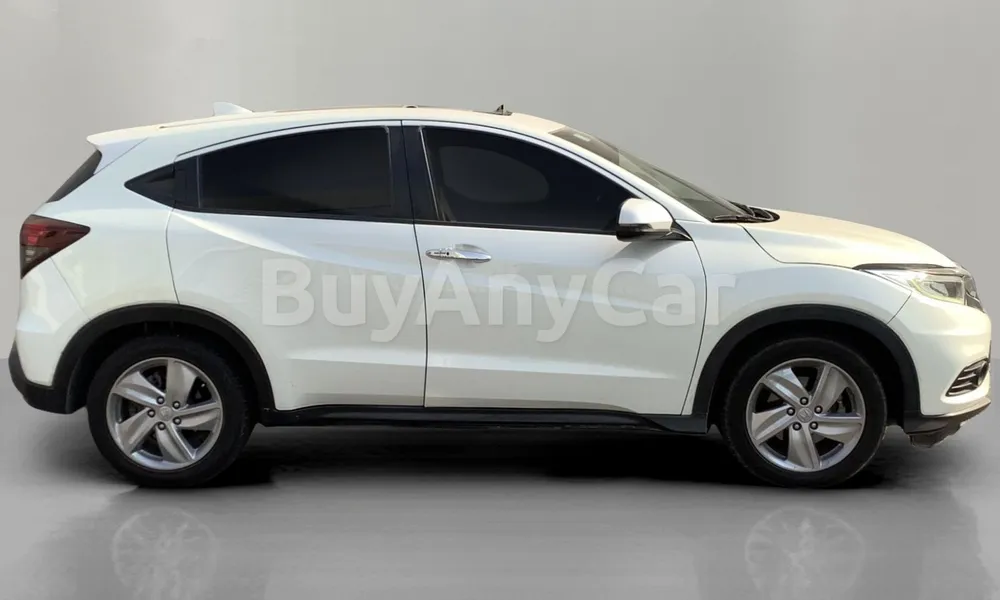 Vehicle photo 3
