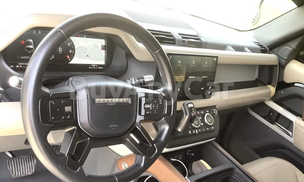 Vehicle photo 8