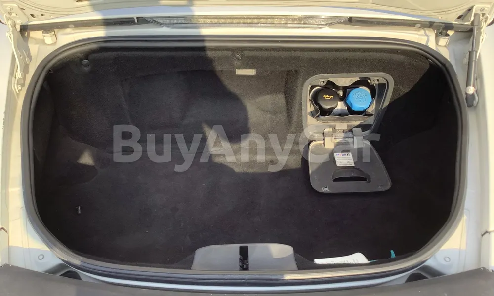 Vehicle photo 7
