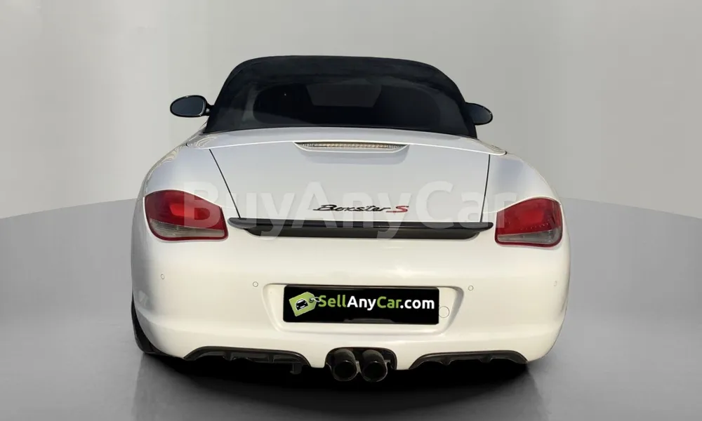Vehicle photo 3