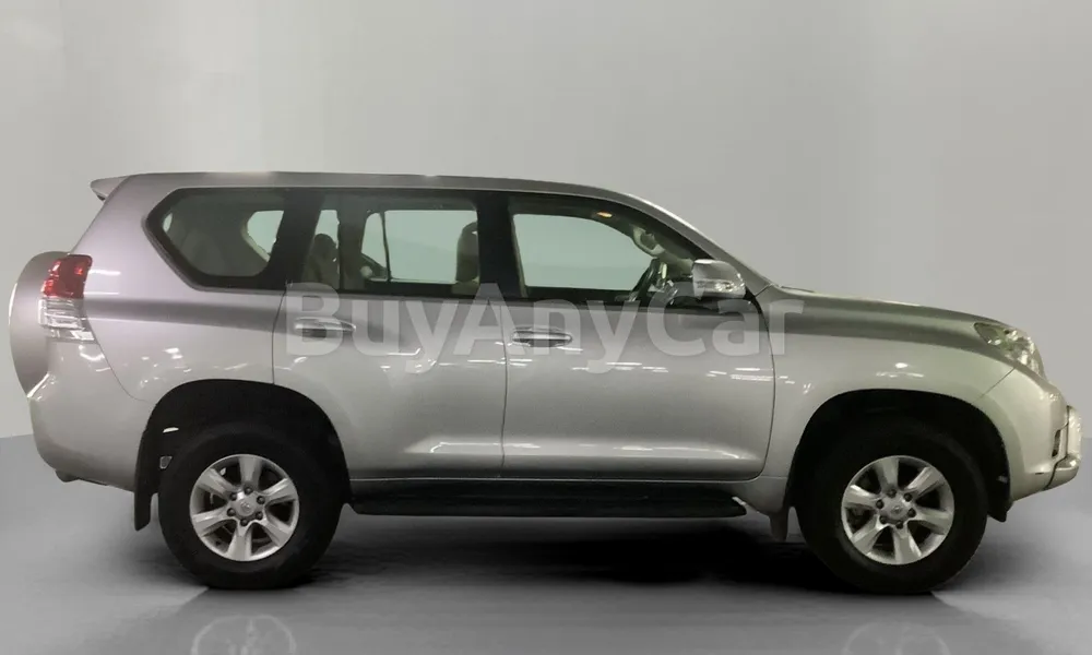 Vehicle photo 3